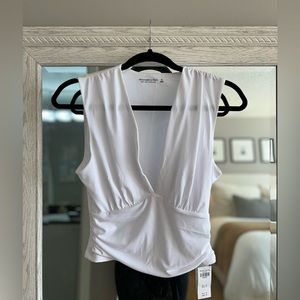 Abercrombie Cropped V-Neck Ruched Top (NEW with tags)
